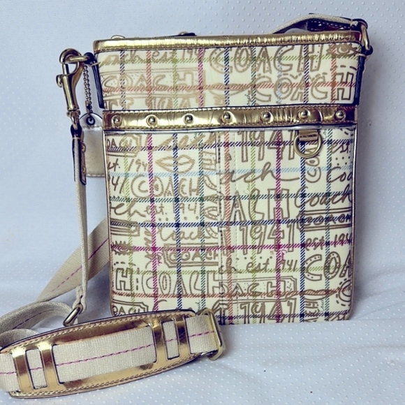 Coach Tattersall Graffiti Swingpack No. KO868-42239 EUC - Picture 14 of 15